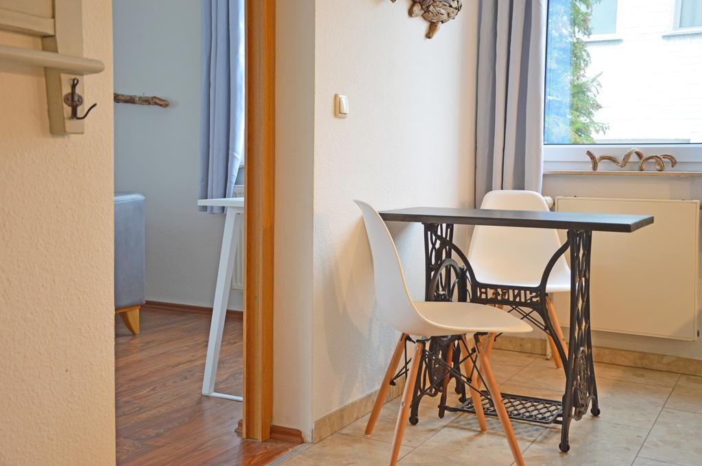 Ferienhaus Ruegen Pantow エクステリア 写真